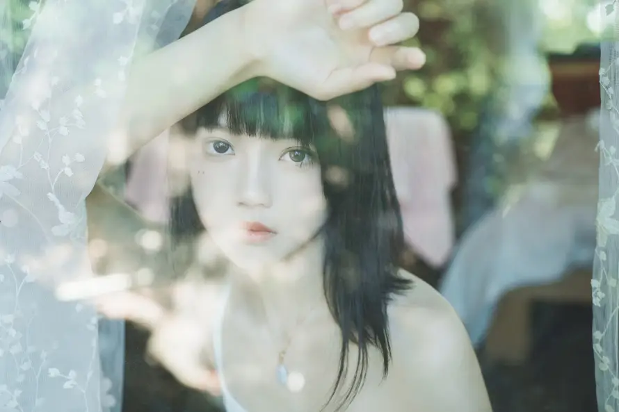 4k光影壁纸 - 女孩 - 朦胧 - 柔和「哲风壁纸」