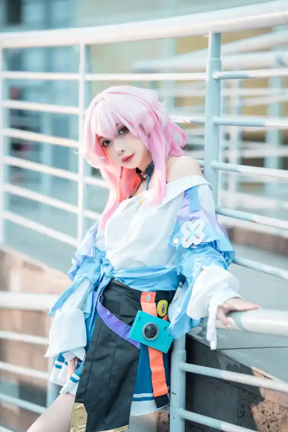 4k可爱壁纸 - 少女 - 建筑 - 户外「哲风壁纸」