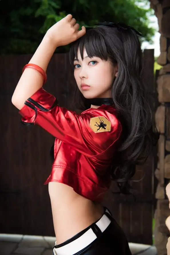 4k户外壁纸 - 手环 - 红色 - 远坂凛「哲风壁纸」