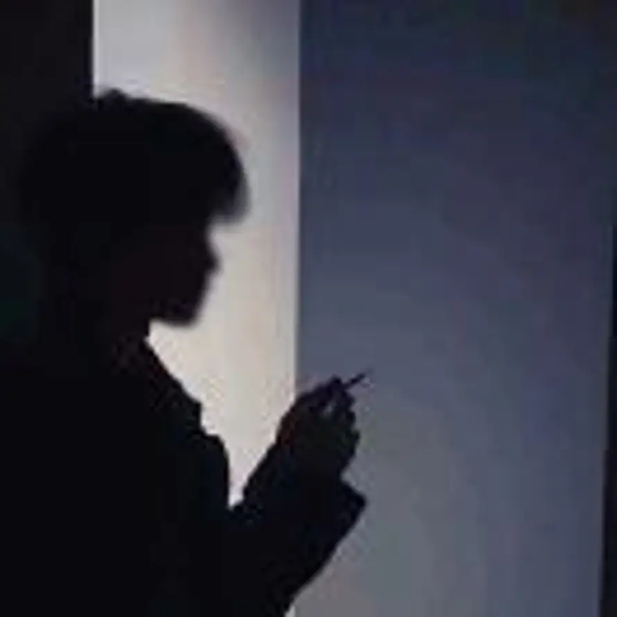 ヤ壹個人メ的头像