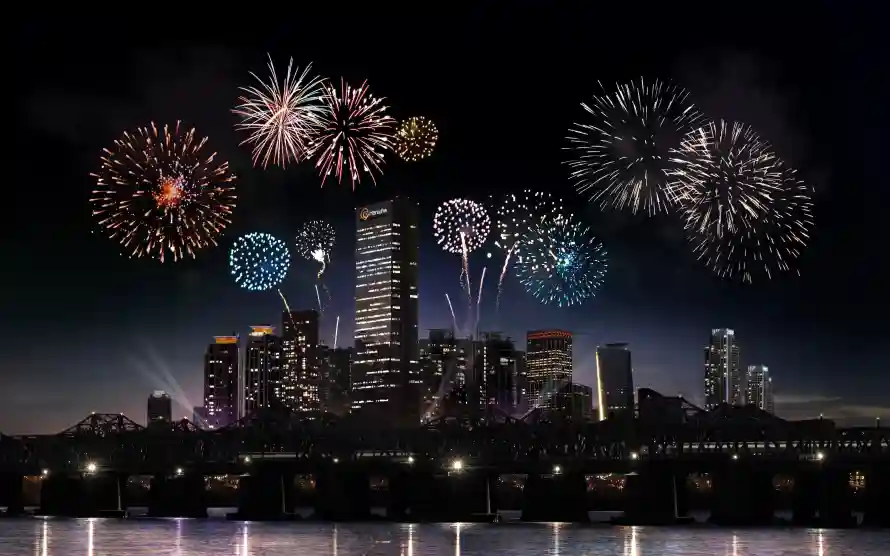 4k倒影壁纸 - 城市 - 夜晚 - 夜景「哲风壁纸」