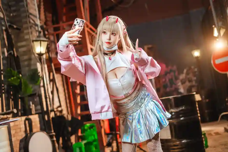 4k夜景壁纸 - 女孩 - 妆容 - 比耶「哲风壁纸」