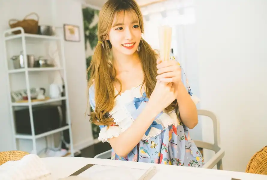 2k冰棍壁纸-双马尾和室内-居家生活热门的壁纸「哲风壁纸」