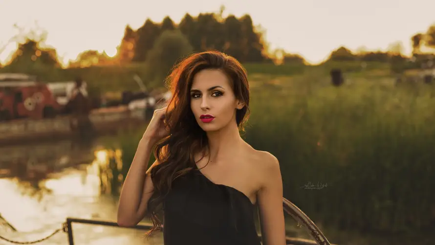 4k優雅壁纸 - 性感 - 戶外 - 朱唇「哲风壁纸」