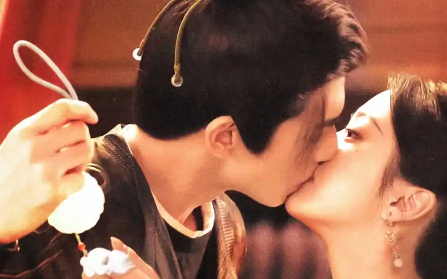 4k互动壁纸 - 亲吻 - 剧照 - 发饰「哲风壁纸」 4k互动壁纸 - 亲吻 - 剧照 - 发饰「哲风壁纸」