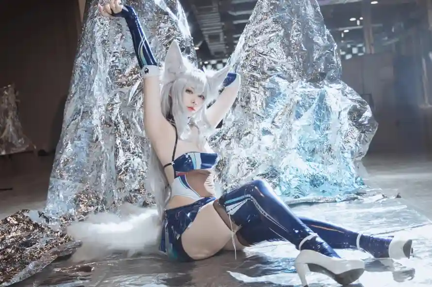 4k性感壁纸 - 白色 - 蓝装 - 银发「哲风壁纸」 4k性感壁纸 - 白色 - 蓝装 - 银发「哲风壁纸」