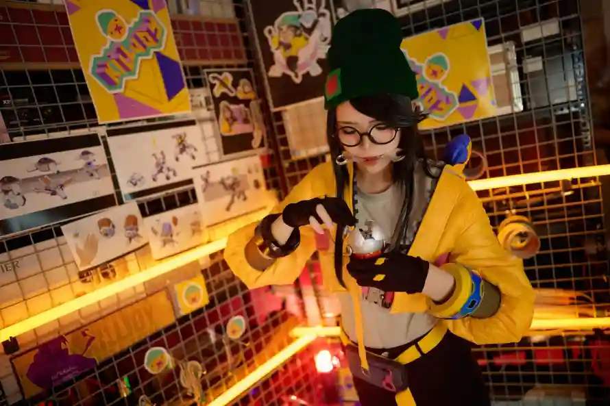 4k战士壁纸 - 手套 - 暖光 - 未来「哲风壁纸」