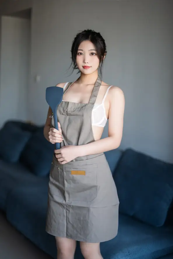 4k吊带壁纸 - 围裙 - 女性 - 客厅「哲风壁纸」