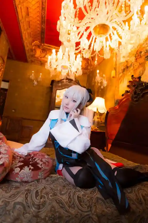 4k吊灯壁纸 - 地毯 - 居家 - 白衣「哲风壁纸」