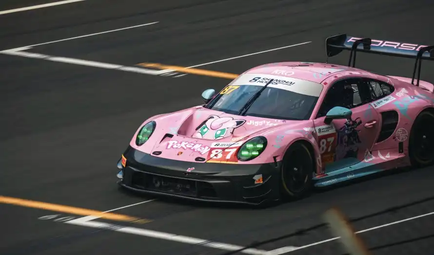 4k汽车壁纸 - 竞速 - 赛道 - 粉色汽车「哲风壁纸」 4k汽车壁纸 - 竞速 - 赛道 - 粉色汽车「哲风壁纸」