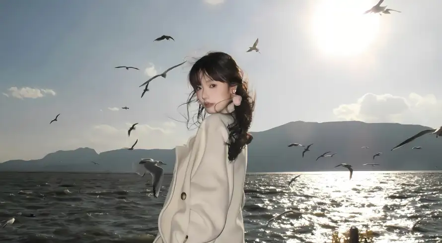 4k安逸壁纸 - 山脉 - 海水 - 海边「哲风壁纸」