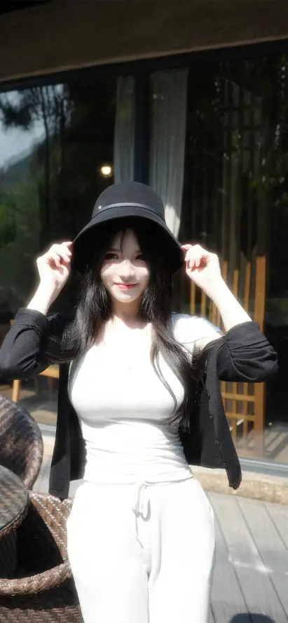 4k休闲壁纸 - 微笑 - 户外 - 绿植「哲风壁纸」