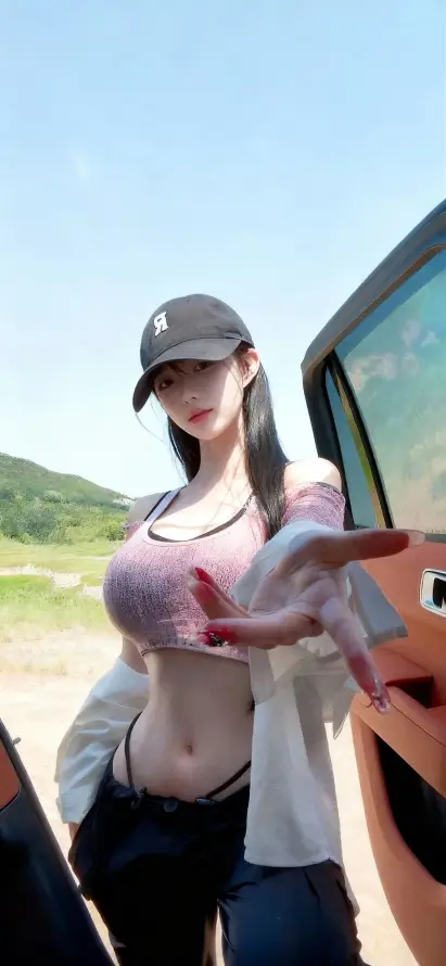 4k伸手壁纸 - 车 - 山丘 - 性感「哲风壁纸」