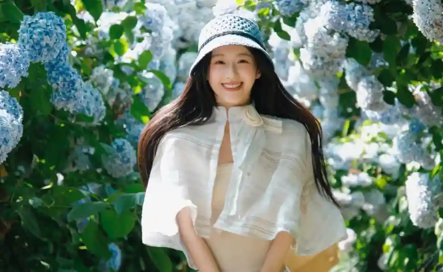 4k花簇壁纸 - 草帽 - 包上恩 - 文艺感「哲风壁纸」