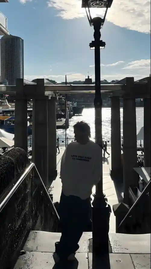 4k建筑壁纸 - 户外 - 栏杆 - 楼梯「哲风壁纸」