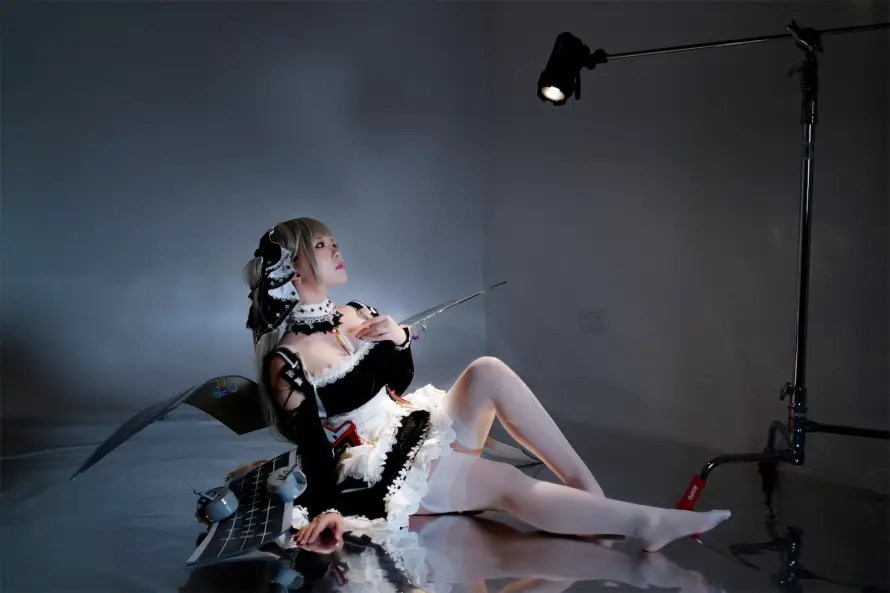 4k坐姿壁纸 - 翅膀 - 背景 - 反光板「哲风壁纸」 4k坐姿壁纸 - 翅膀 - 背景 - 反光板「哲风壁纸」