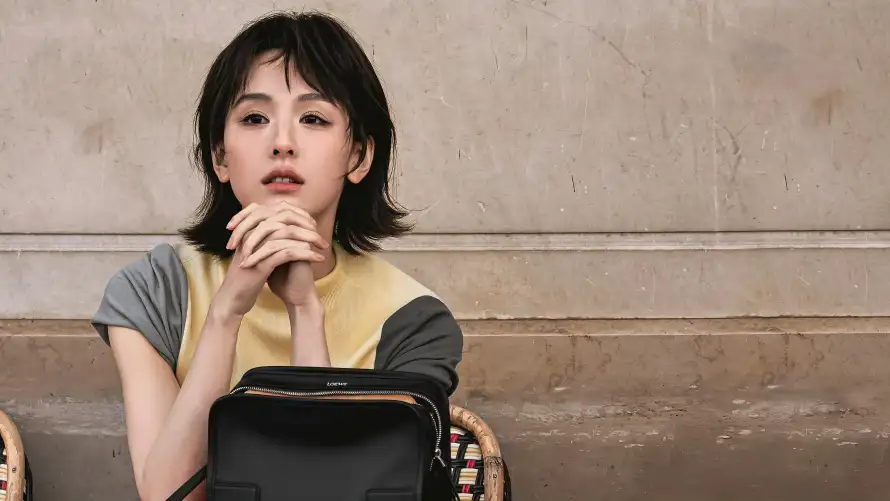 4k坐姿壁纸 - 明星 - 气质 - 穿搭「哲风壁纸」