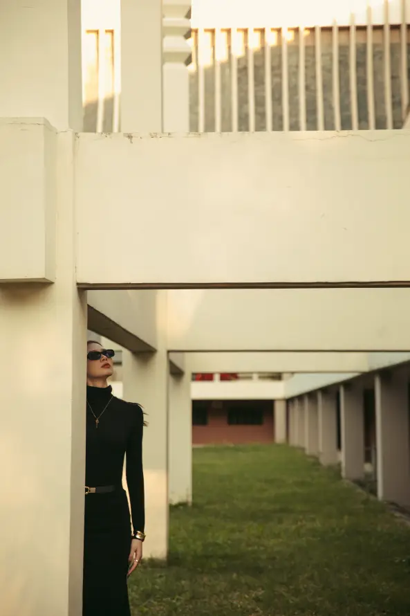 4k写真壁纸 - 墨镜 - 户外 - 时尚「哲风壁纸」