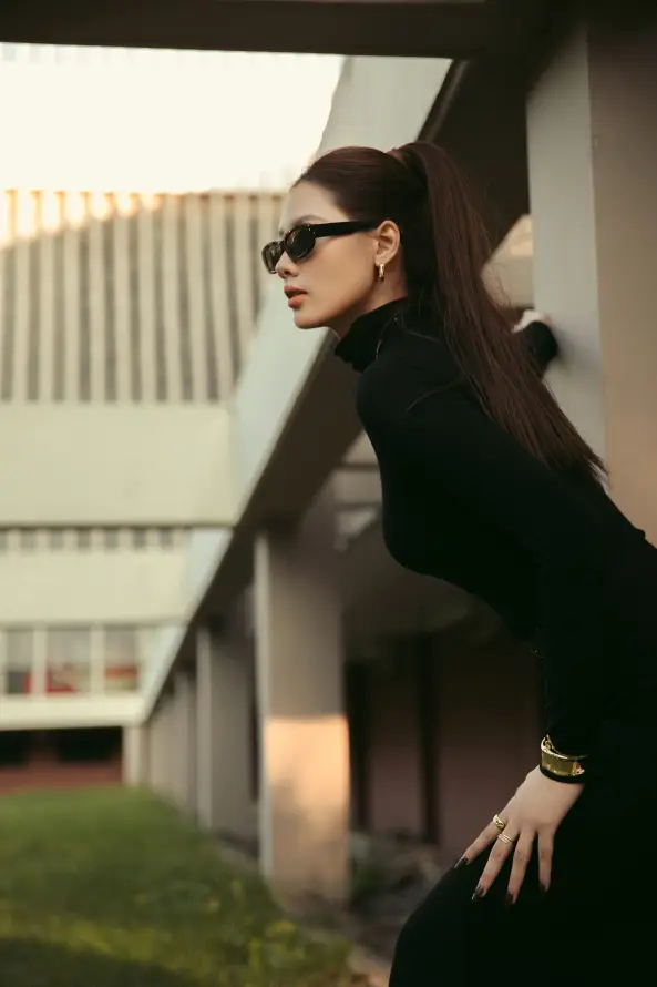 4k侧影壁纸 - 冷酷 - 墨镜 - 户外「哲风壁纸」