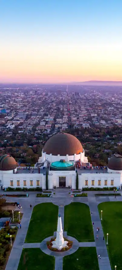 4k广场壁纸 - 日落 - 航拍 - 草坪「哲风壁纸」