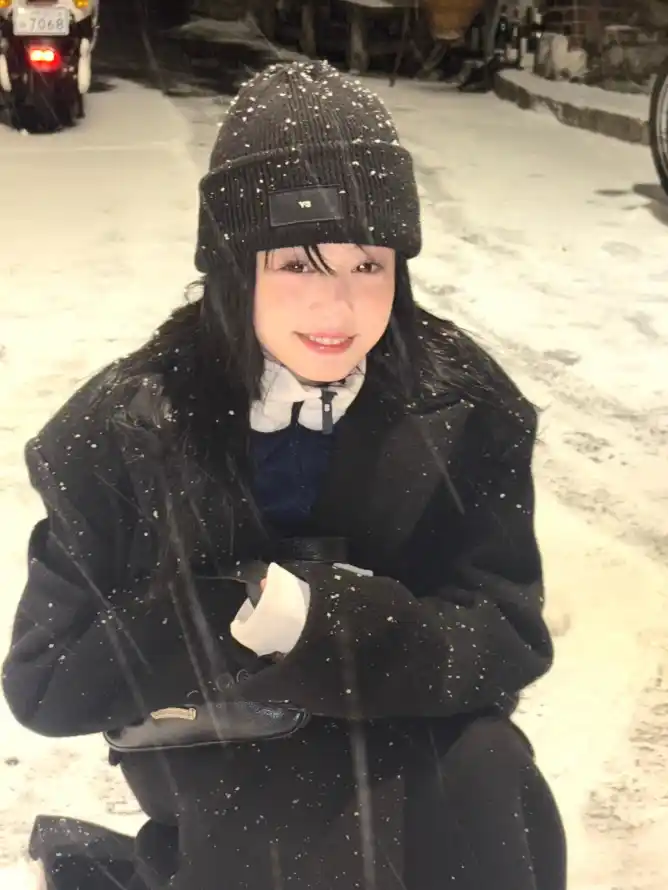 4k下雪壁纸 - 冬夜 - 冬日 - 微笑「哲风壁纸」