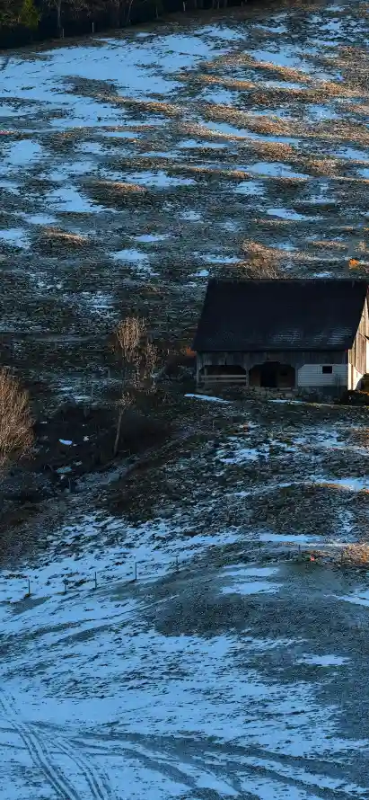 4k乡野壁纸 - 冬日 - 原野 - 小屋「哲风壁纸」