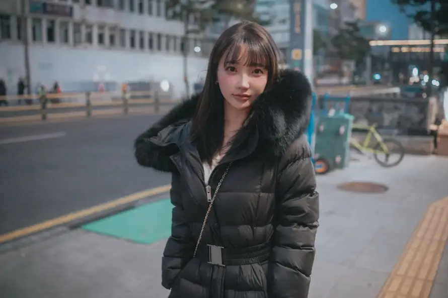 4k夜晚壁纸 - 美女 - 街景 - 路边「哲风壁纸」