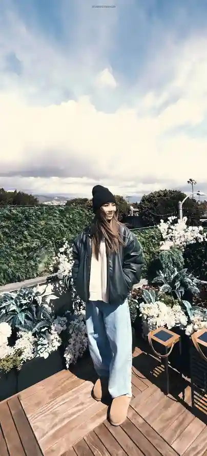 4k户外壁纸 - 歌手 - 白云 - 皮衣「哲风壁纸」