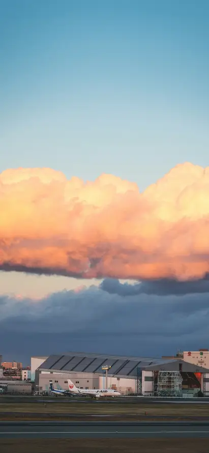 4k傍晚壁纸 - 厂房 - 城郊 - 平原「哲风壁纸」