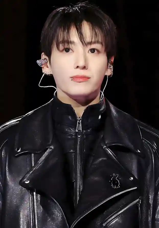 4k帅气壁纸 - 爱豆 - 耳返 - 舞台「哲风壁纸」