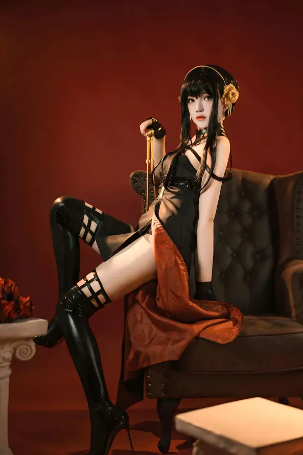 4k约尔壁纸 - 美女 - cos - 黑长直「哲风壁纸」