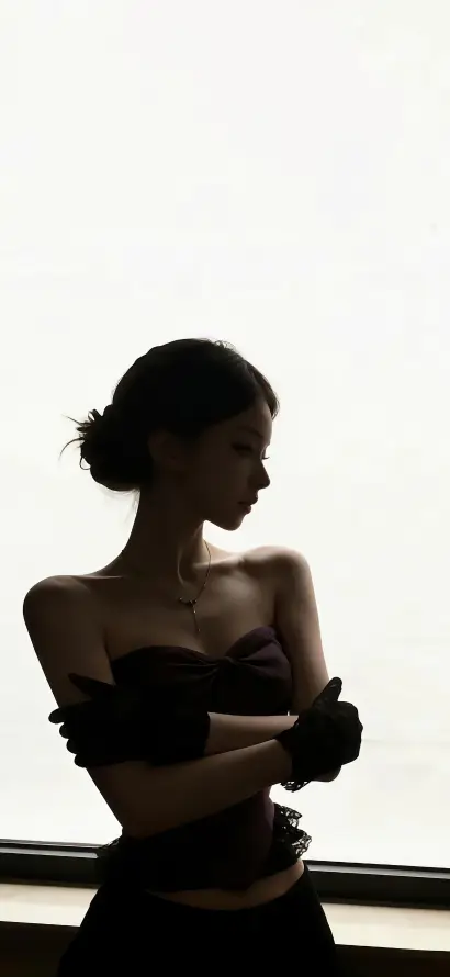 4k剪影壁纸 - 手套 - 留白 - 盘发「哲风壁纸」