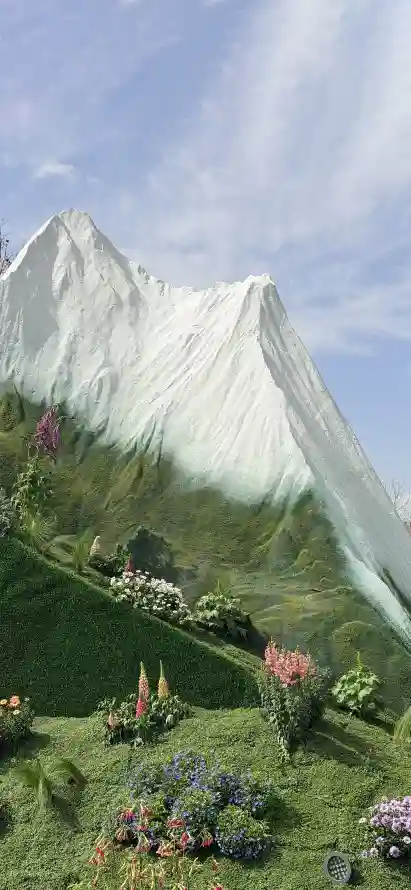 4k山脉壁纸 - 晴朗 - 积雪 - 绿植「哲风壁纸」