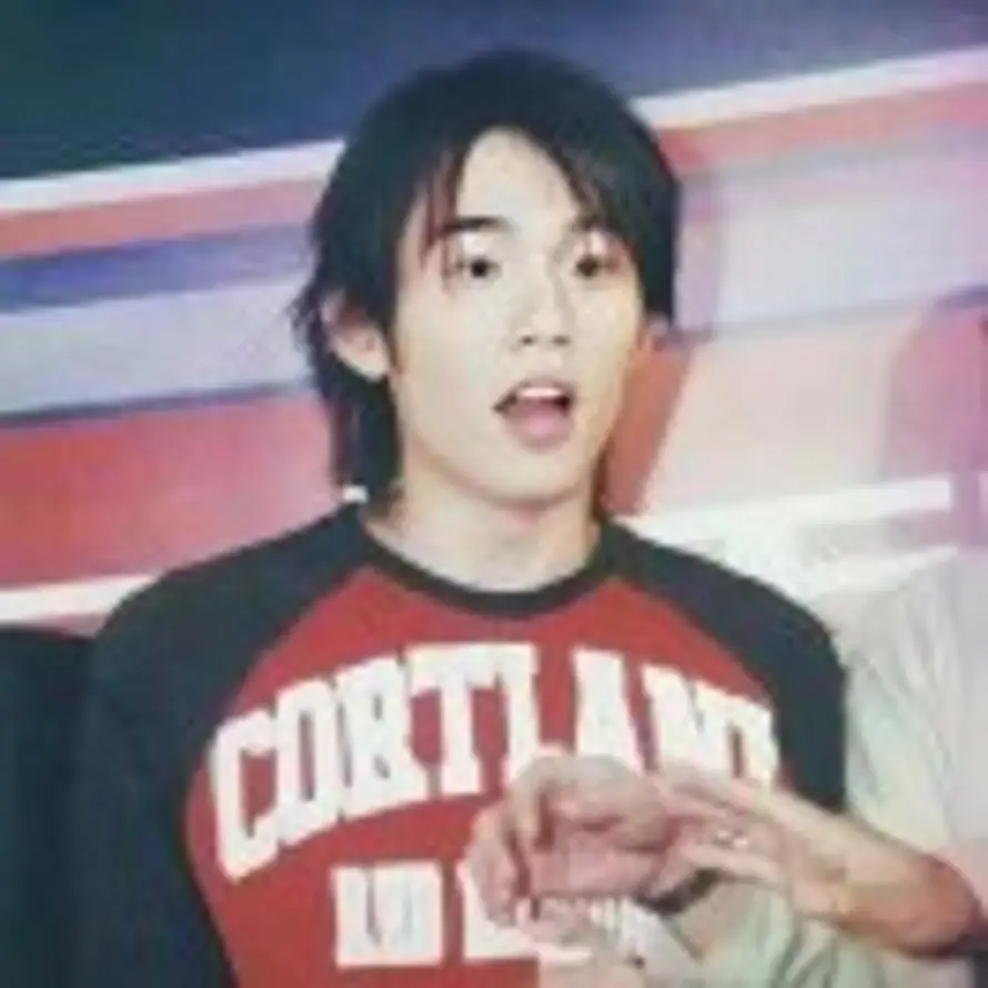 還有一點點小悶的头像