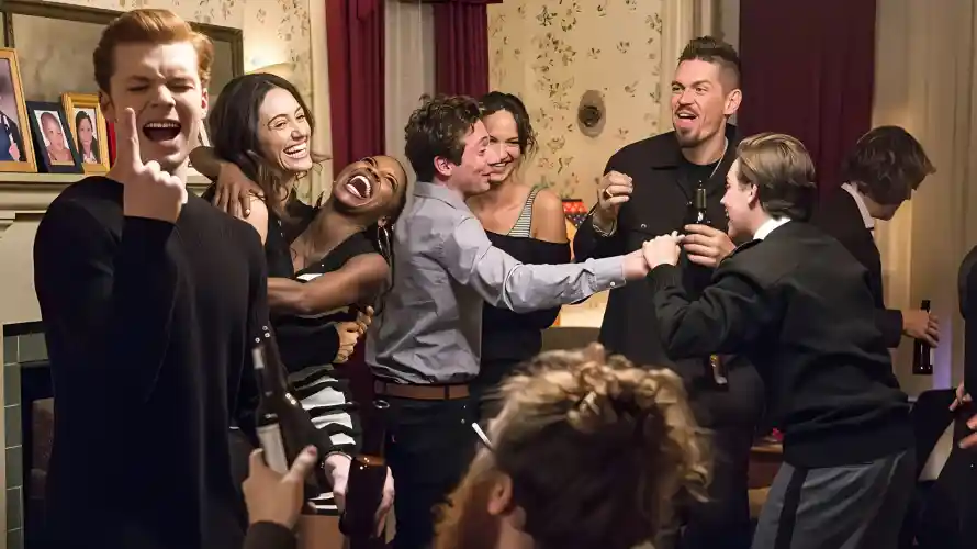 2k剧集壁纸-无耻之徒壁纸和客厅-欢乐聚会壁纸分享「哲风壁纸」