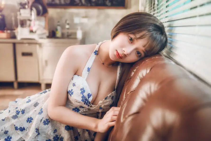 4k休闲壁纸 - 室内 - 暖光 - 沙发「哲风壁纸」 4k休闲壁纸 - 室内 - 暖光 - 沙发「哲风壁纸」