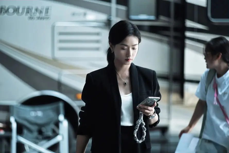 4k万茜壁纸 - 干练 - 明星 - 知性「哲风壁纸」 4k万茜壁纸 - 干练 - 明星 - 知性「哲风壁纸」