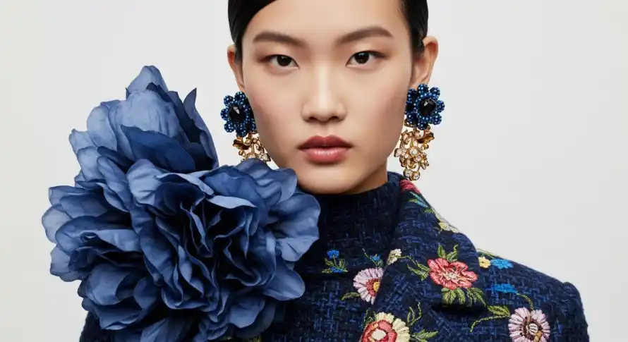 4k人像壁纸 - 花 - 刺绣 - 女性「哲风壁纸」