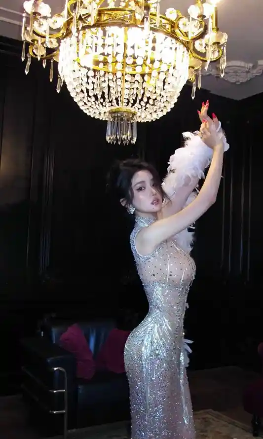 4k御姐壁纸 - 美女 - Ios - 氛围感「哲风壁纸」