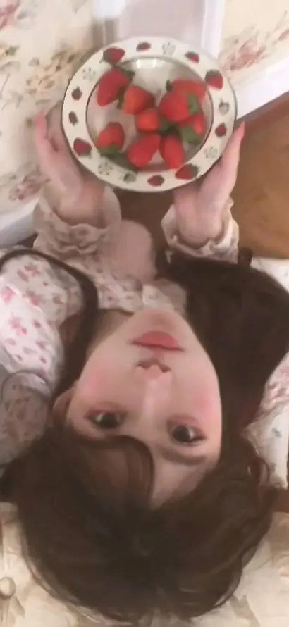 4k卧室壁纸 - 居家 - 瓷盘 - 红唇「哲风壁纸」