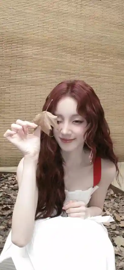 4k微笑壁纸 - 红唇 - 长发 - 女明星「哲风壁纸」