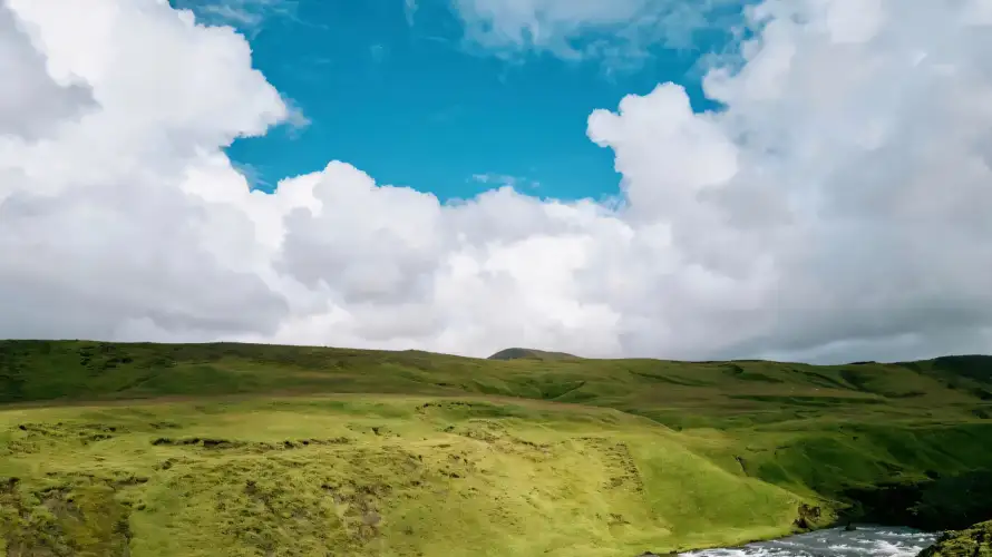 4k冰岛壁纸 - 旷野 - 河谷 - 白云「哲风壁纸」