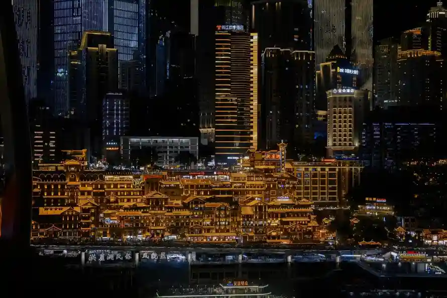 4k城市壁纸 - 壁纸 - 夜景 - 江面「哲风壁纸」