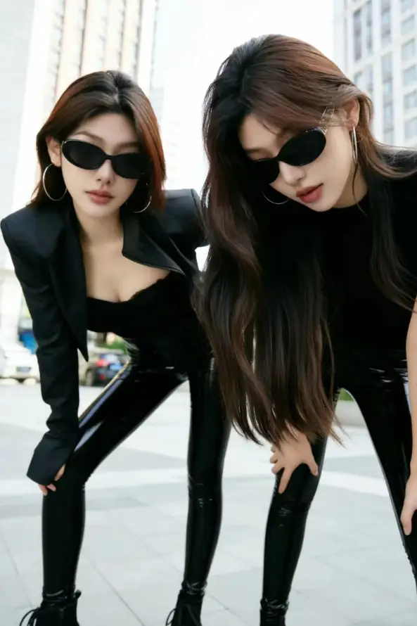 4k墨镜壁纸 - 女生 - 御姐 - 皮裤「哲风壁纸」