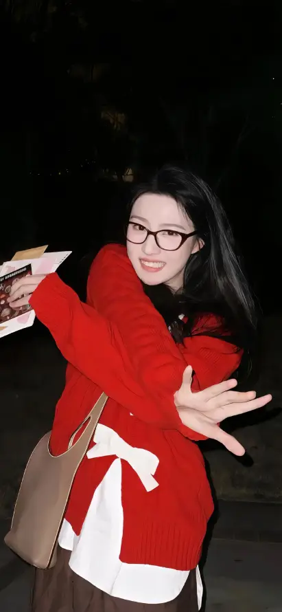 4k可爱壁纸 - 夜间 - 搞怪 - 长发「哲风壁纸」