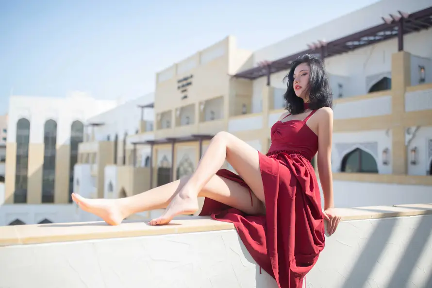 5k丝袜壁纸-露腿与美女-免费下载「哲风壁纸」