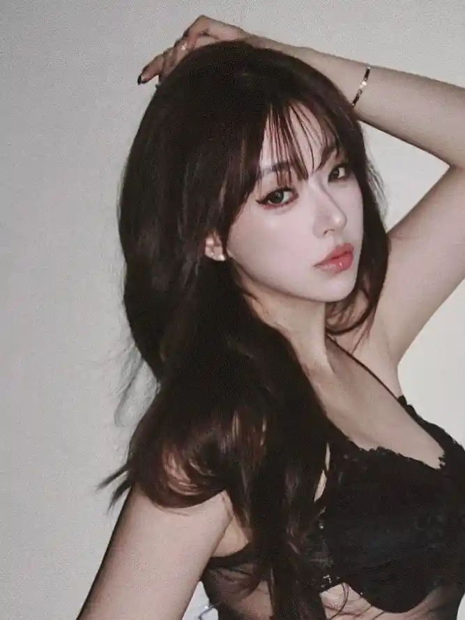 4k壁纸壁纸 - 御姐 - 手机 - 手链「哲风壁纸」