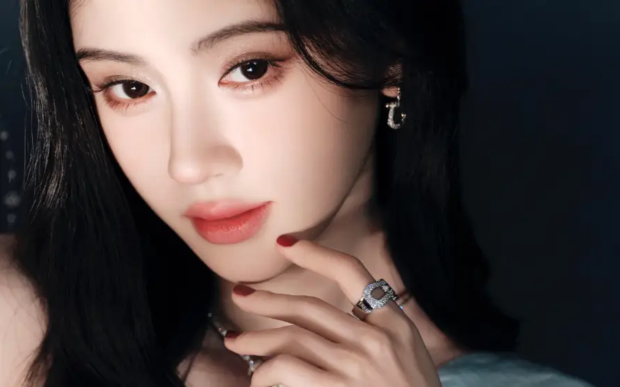 4k冷艳壁纸 - 壁纸 - 电脑 - 红唇「哲风壁纸」