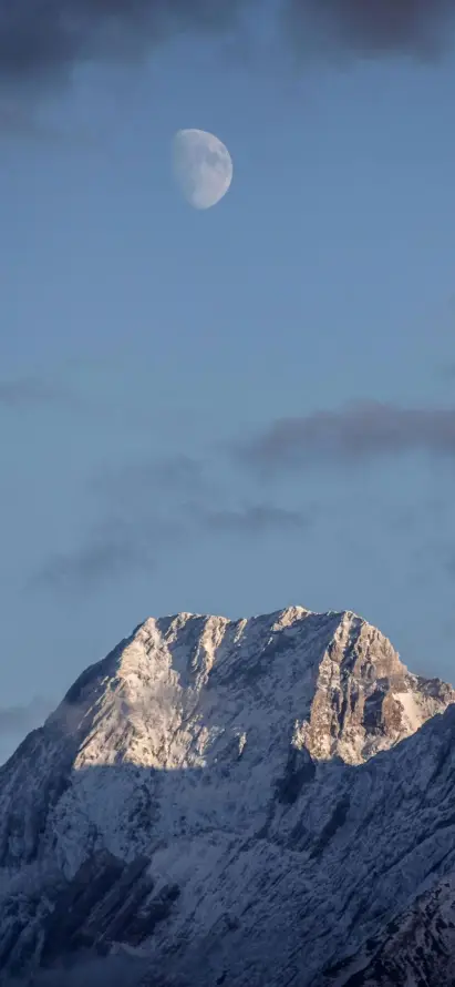 4k半月壁纸 - 山峰 - 山间 - 岩石「哲风壁纸」