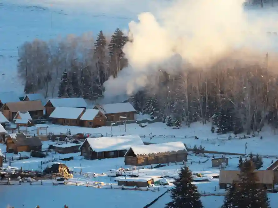 3k乡野壁纸-雪地小屋与森林-热门的壁纸「哲风壁纸」